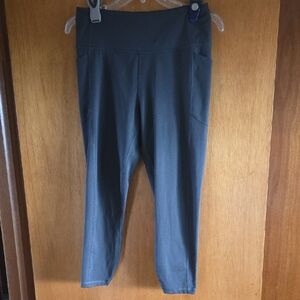 Victorias Secret BlackCropped Leggings